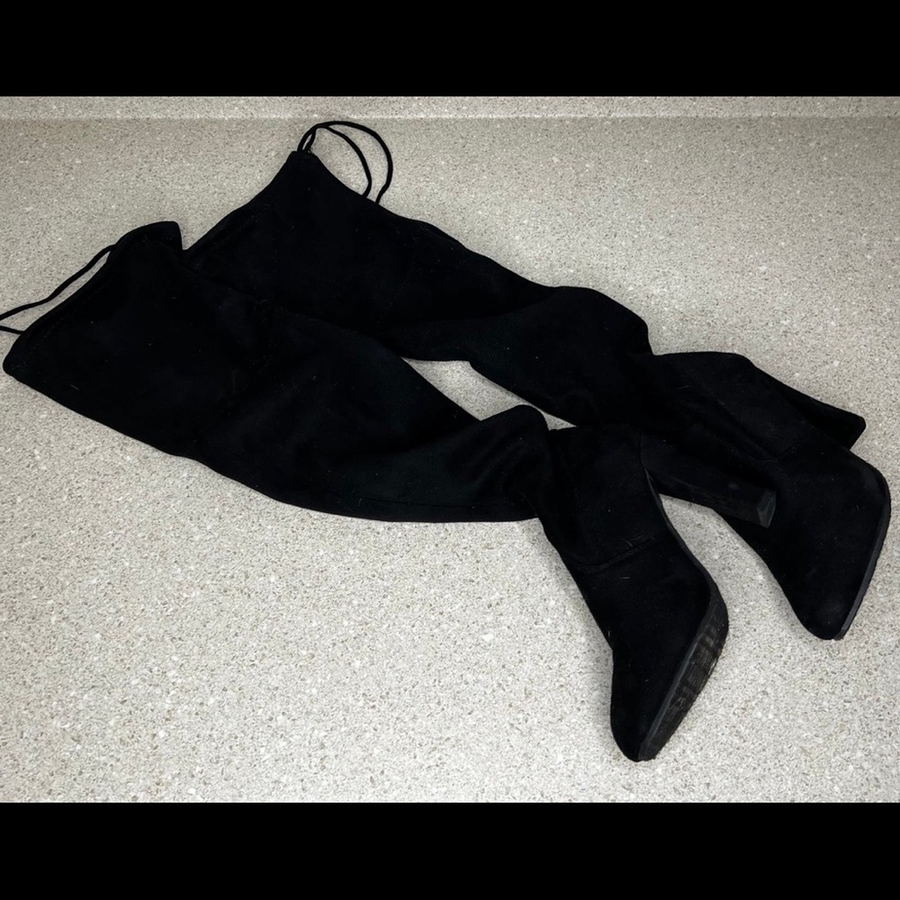 Forever Black High Knee Boots - 5 1/2 - Picture 3 of 9